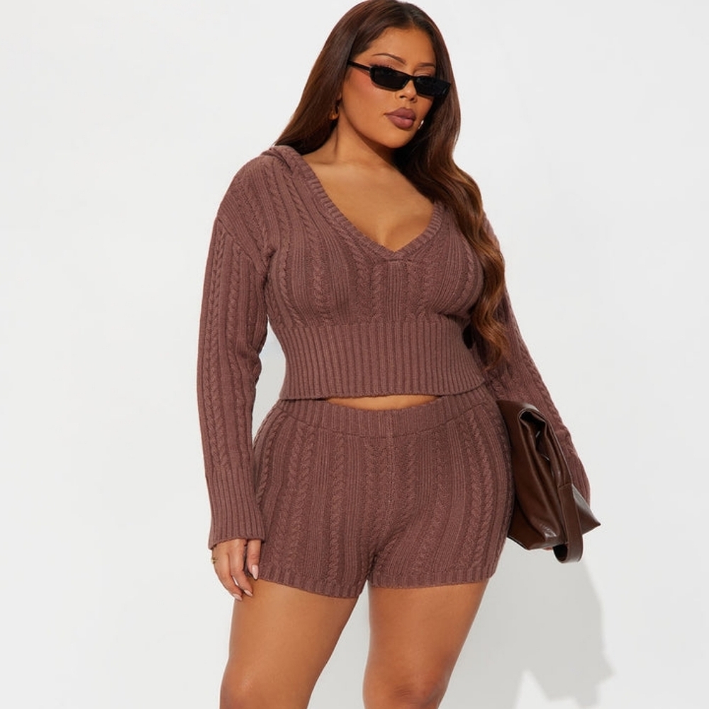 🔥Fashion Nova New Cozy Knit V-Neck Sweater With Hood & Shorts Set - Mohca Brown